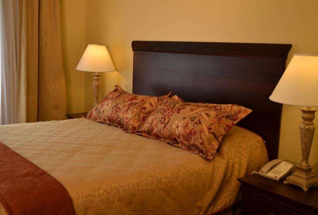 Euro-Suites Hotel Morgantown Chambre photo
