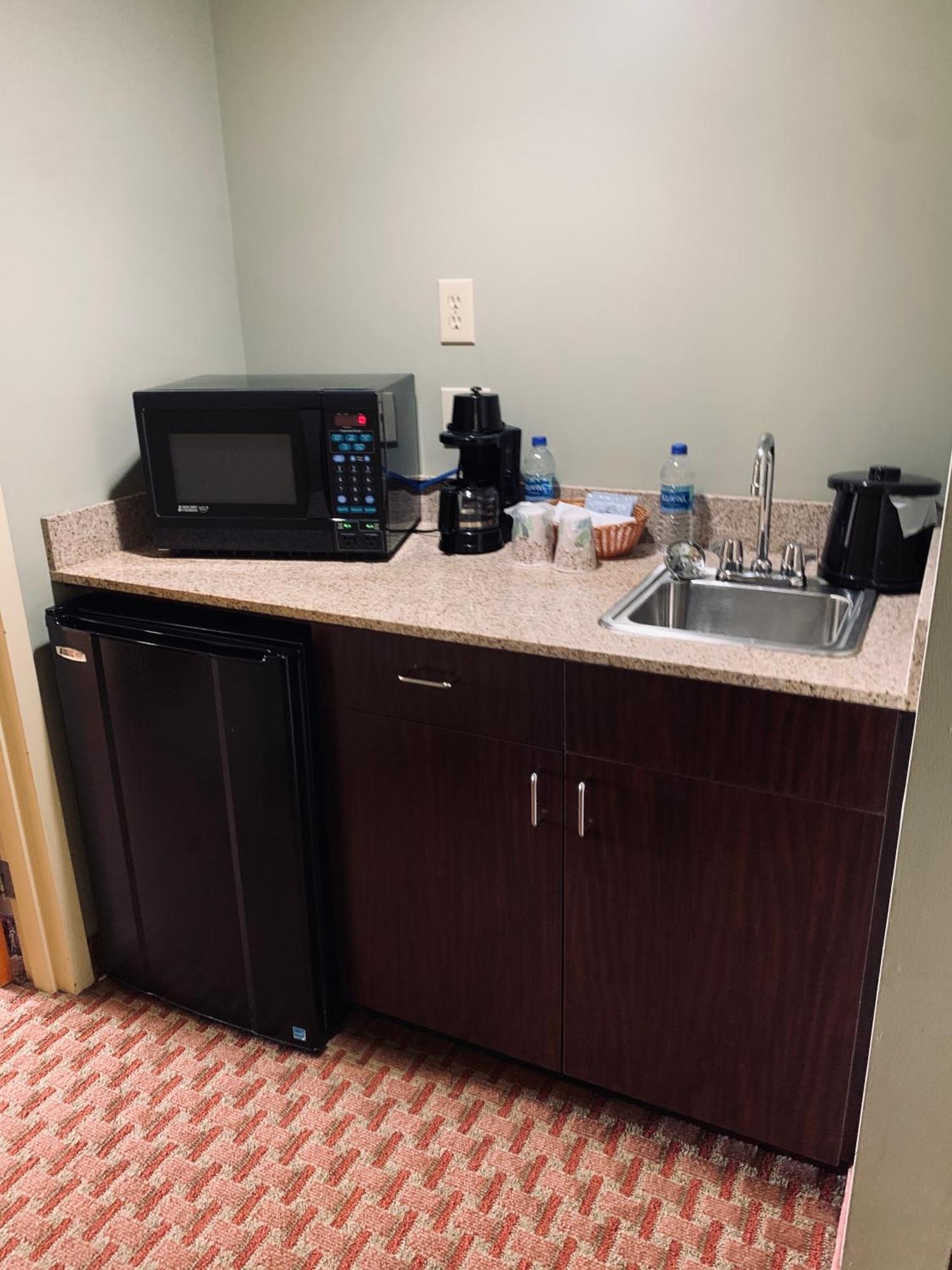 Euro-Suites Hotel Morgantown Extérieur photo