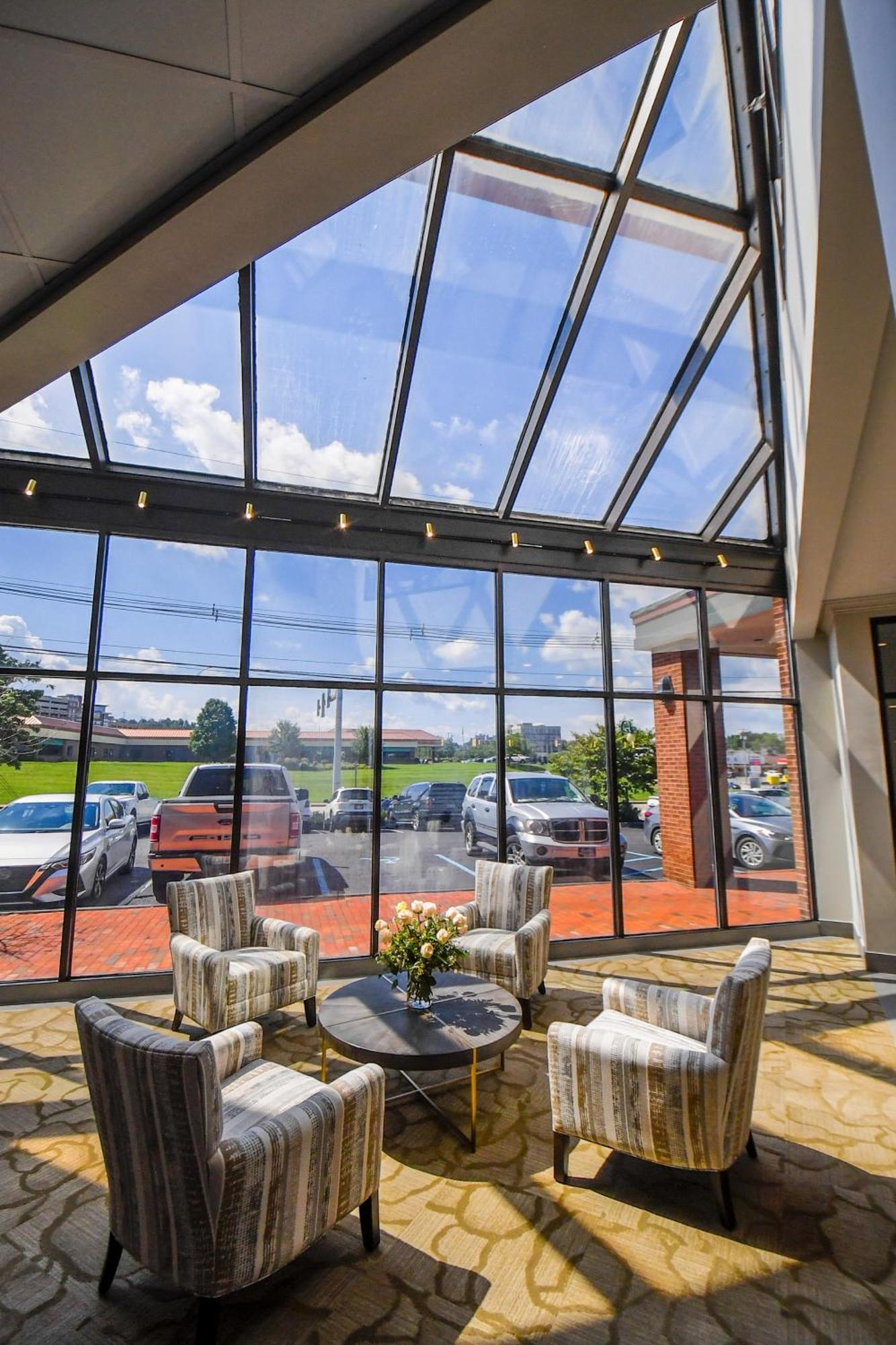 Euro-Suites Hotel Morgantown Extérieur photo
